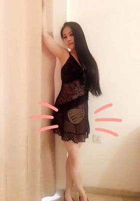 Photos of hooker Alina & Friends in sexy escort ads on sexmuscat.club