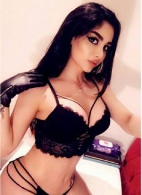 Escort 24 7, Arabic Amal is a perfect partner for sex in Muscat