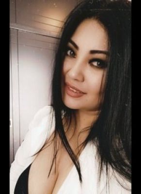 Muscat escort girl Linda Sex Bomb available for hot sex
