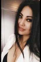 Muscat escort girl Linda Sex Bomb available for hot sex
